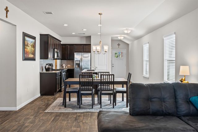 132 Dunlin LN, Leander, TX 78641