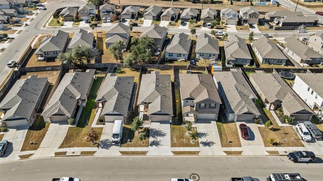 132 Dunlin LN, Leander, TX 78641