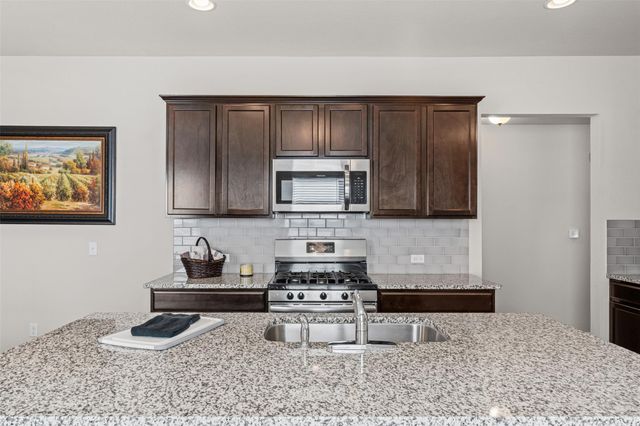 132 Dunlin LN, Leander, TX 78641