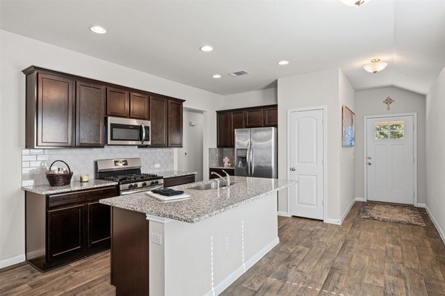 132 Dunlin LN, Leander, TX 78641