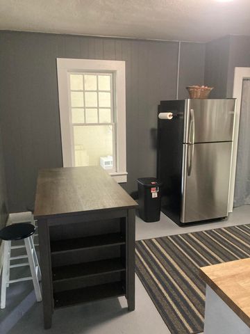 1003 N Main St., Columbia, MS 39429