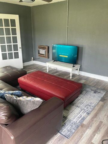 1003 N Main St., Columbia, MS 39429