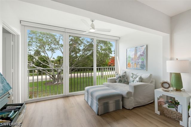 410 Broad AVE S H410, Naples, FL 34102