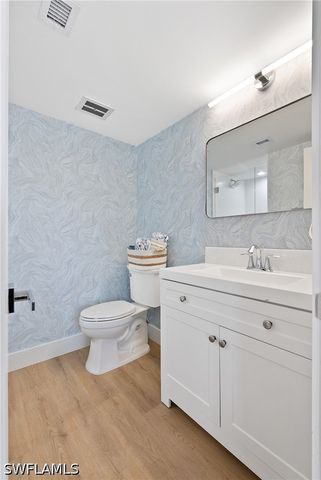 410 Broad AVE S H410, Naples, FL 34102