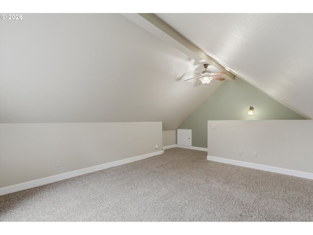 411 N ELM St, Canby, OR 97013