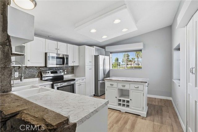 23449 Big Tee, Canyon Lake, CA 92587