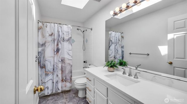 1734 Ilwaco Avenue NE, Renton, WA 98059