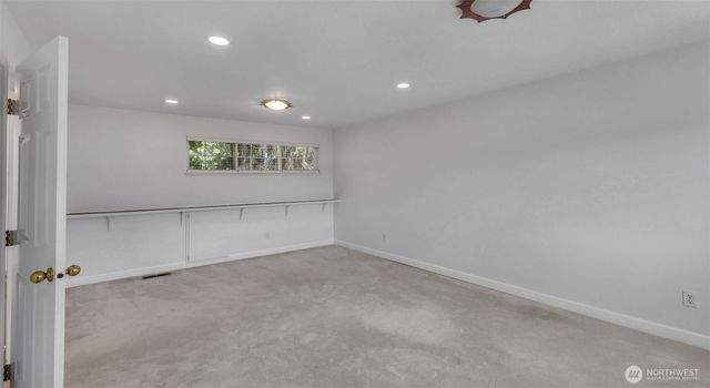 1734 Ilwaco Avenue NE, Renton, WA 98059