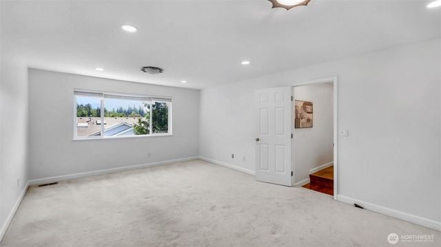 1734 Ilwaco Avenue NE, Renton, WA 98059