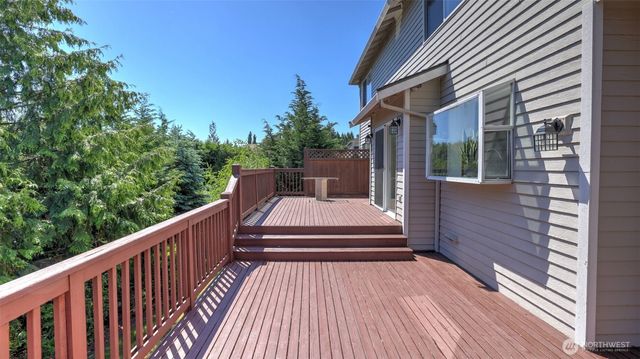 1734 Ilwaco Avenue NE, Renton, WA 98059