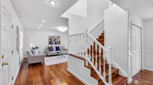 1734 Ilwaco Avenue NE, Renton, WA 98059