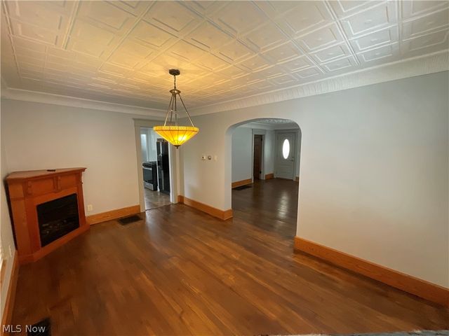 110 Bentley Street, Hubbard, OH 44425