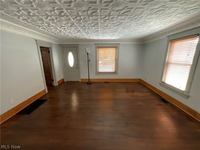 110 Bentley Street, Hubbard, OH 44425