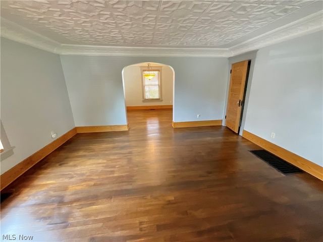 110 Bentley Street, Hubbard, OH 44425