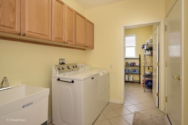 12597 Oak Grove Drive, Huntley, IL 60142