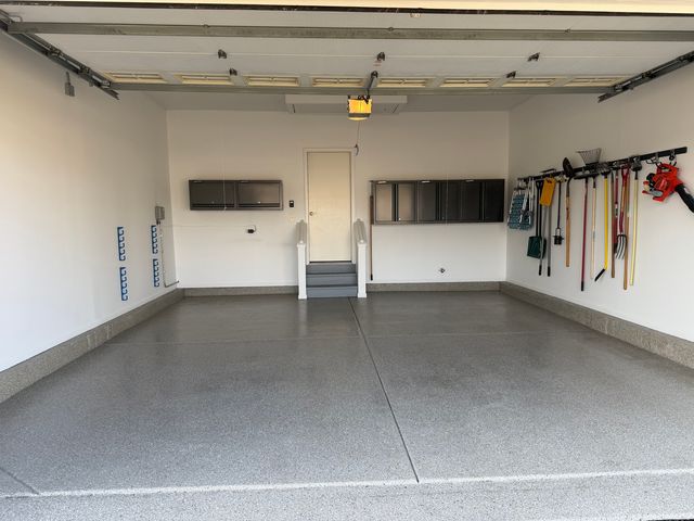 12597 Oak Grove Drive, Huntley, IL 60142