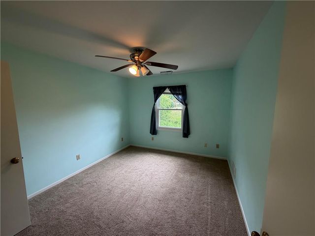 2683 Rolling Green Drive, Macungie Boro, PA 18062