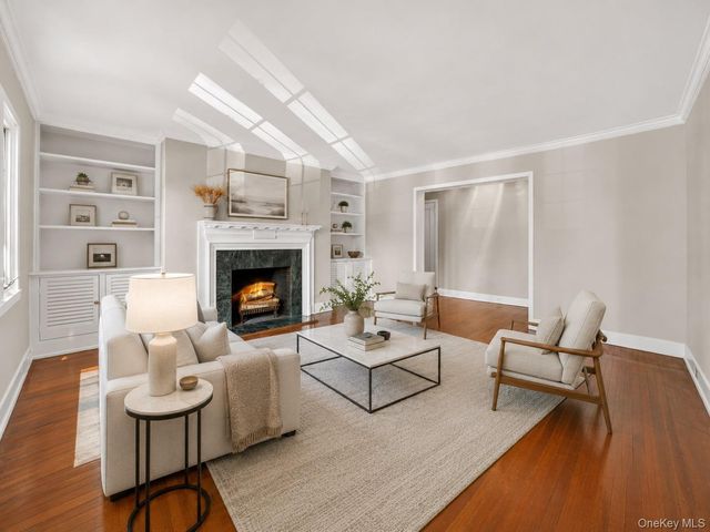 15 Beechtree Lane 1D, Bronxville, NY 10708