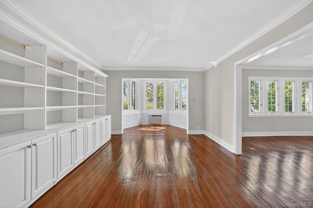 15 Beechtree Lane 1D, Bronxville, NY 10708
