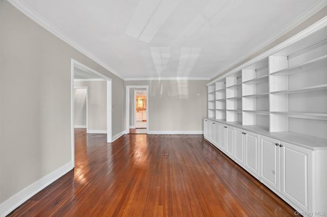 15 Beechtree Lane 1D, Bronxville, NY 10708