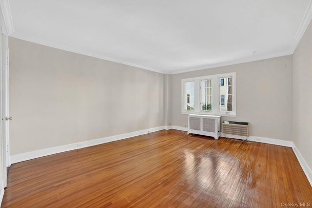 15 Beechtree Lane 1D, Bronxville, NY 10708