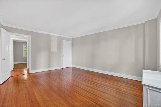 15 Beechtree Lane 1D, Bronxville, NY 10708