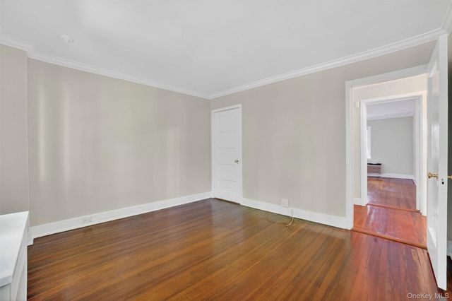 15 Beechtree Lane 1D, Bronxville, NY 10708