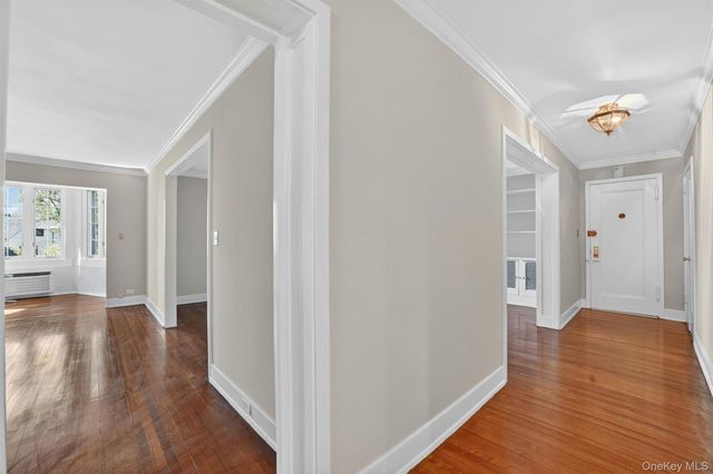 15 Beechtree Lane 1D, Bronxville, NY 10708