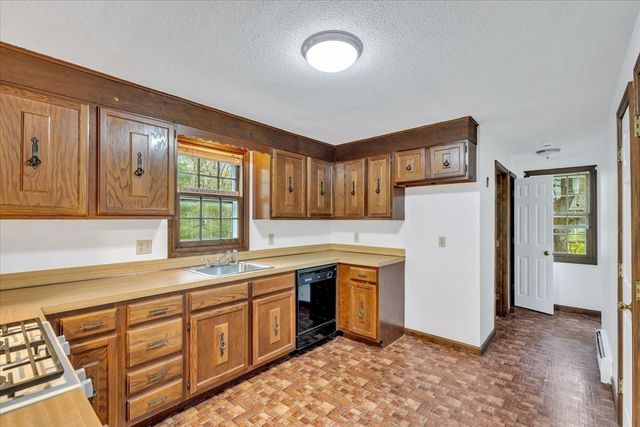 61 Althea Rd, Falmouth, MA 02556