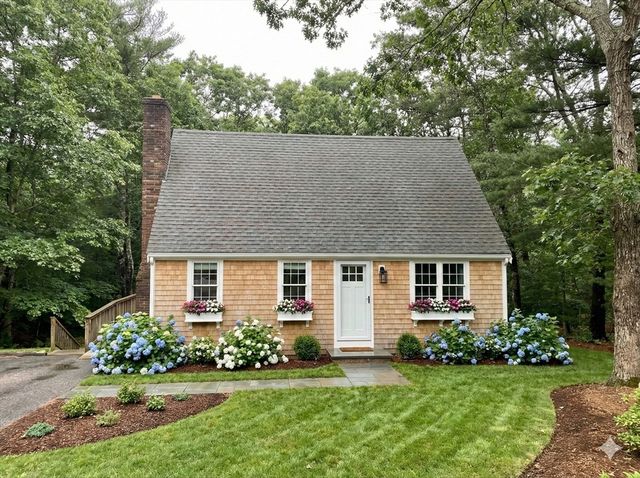 61 Althea Rd, Falmouth, MA 02556