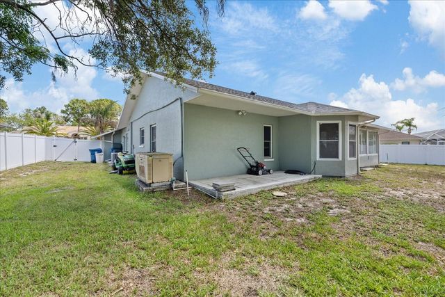 8166 WINDING OAK LANE, Spring Hill, FL 34606