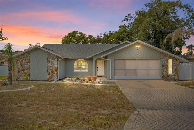 8166 WINDING OAK LANE, Spring Hill, FL 34606