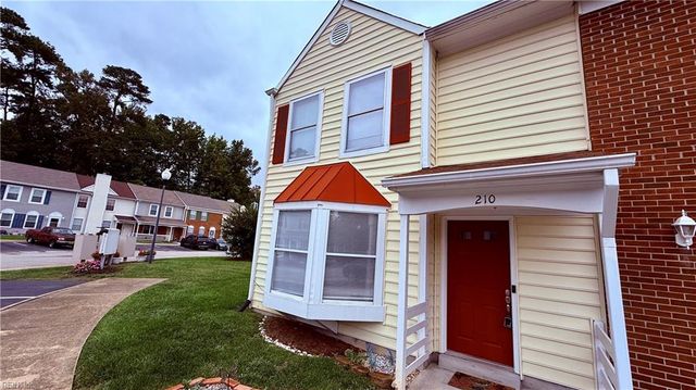 210 Whitewater DR, Newport News, VA 23608