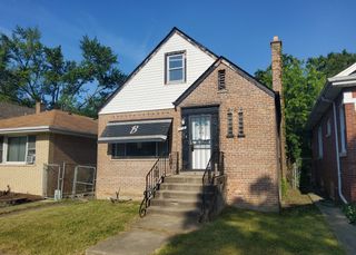 15734 Marshfield Avenue, Harvey, IL 60426