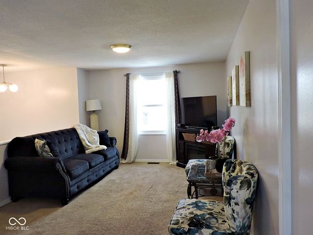 128 Greenlee Drive, Indianapolis, IN 46234