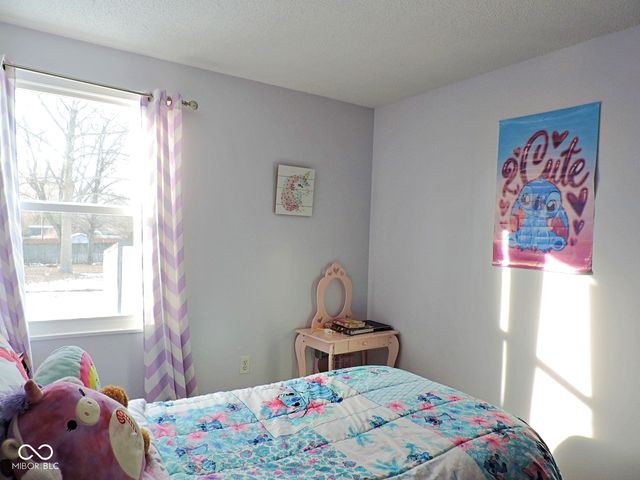 128 Greenlee Drive, Indianapolis, IN 46234