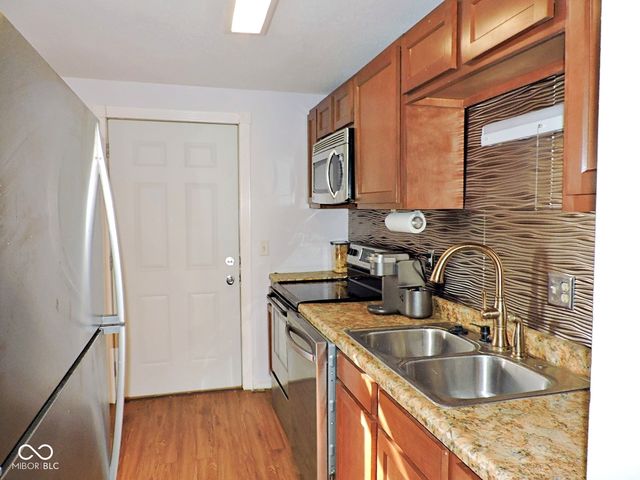 128 Greenlee Drive, Indianapolis, IN 46234