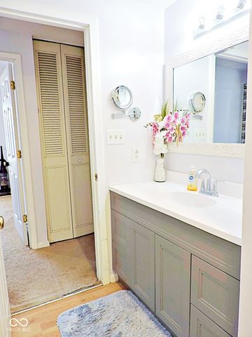 128 Greenlee Drive, Indianapolis, IN 46234