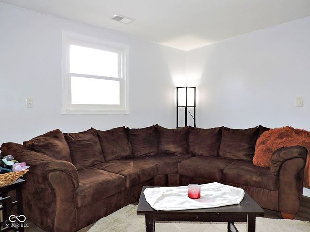 128 Greenlee Drive, Indianapolis, IN 46234