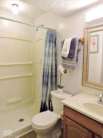 128 Greenlee Drive, Indianapolis, IN 46234