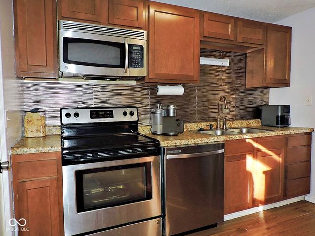 128 Greenlee Drive, Indianapolis, IN 46234