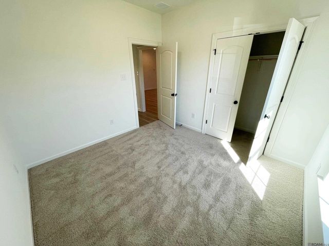 32647 Flower Tree Ct, Walker, LA 70785