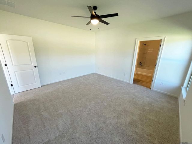 32647 Flower Tree Ct, Walker, LA 70785