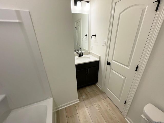 32647 Flower Tree Ct, Walker, LA 70785