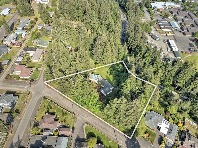 529 N 12th Street, Shelton, WA 98584