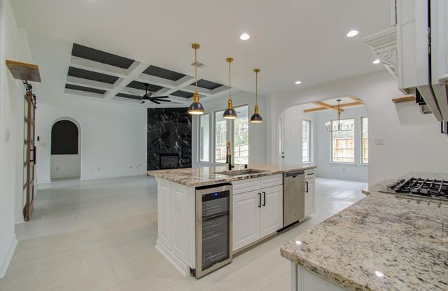 206 Cedar Creek Court, Pinehurst, TX 77362