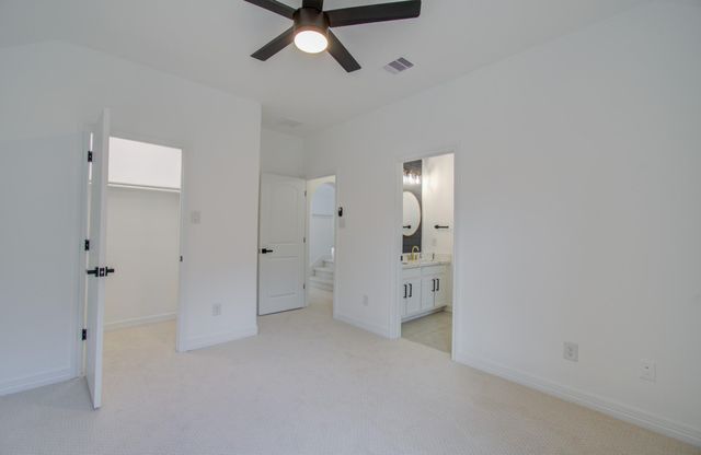 206 Cedar Creek Court, Pinehurst, TX 77362