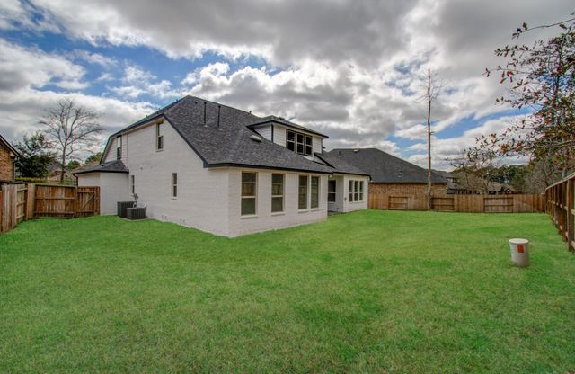 206 Cedar Creek Court, Pinehurst, TX 77362
