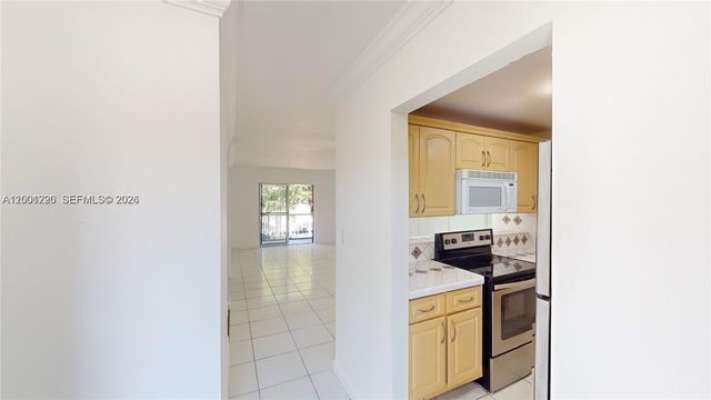 160 SW 30th Ave 204A, Miami, FL 33135