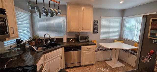 5 Navajo Trail Lane, Phillips Ranch, CA 91766